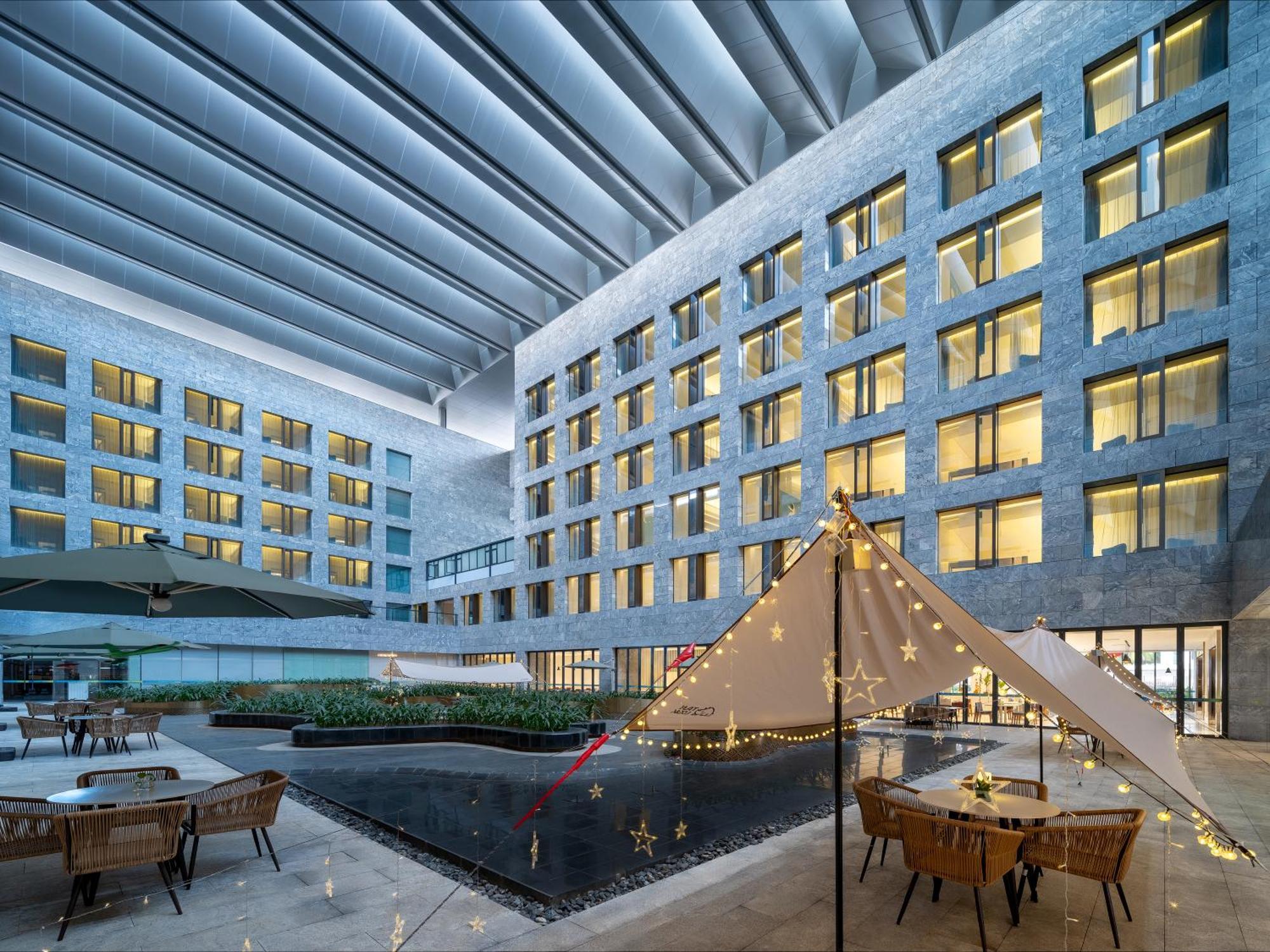 Sanya Phoenix Airport Hotel Esterno foto