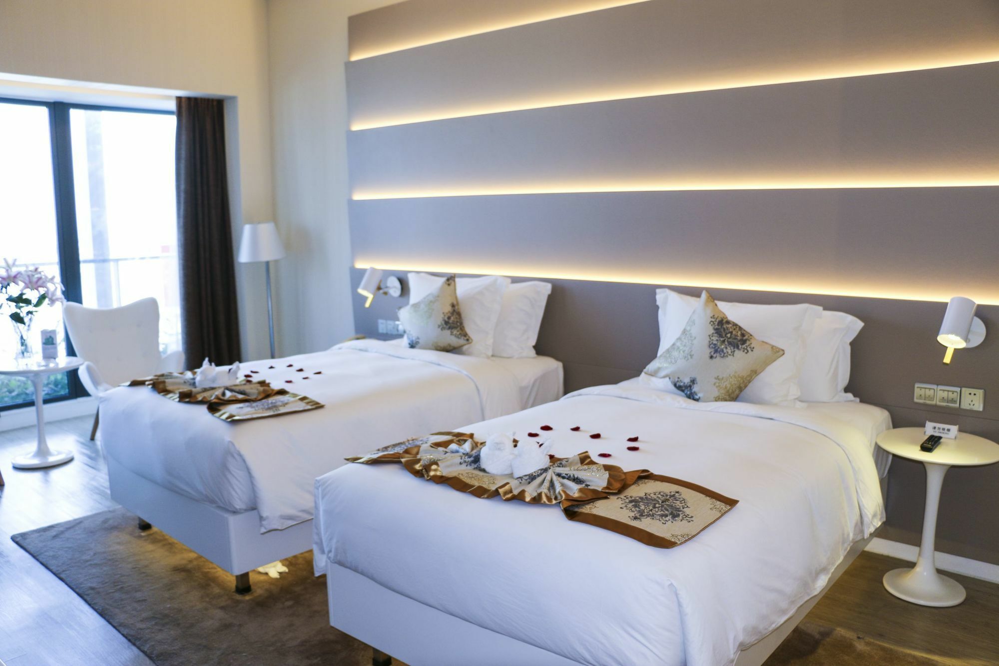 Sanya Phoenix Airport Hotel Esterno foto